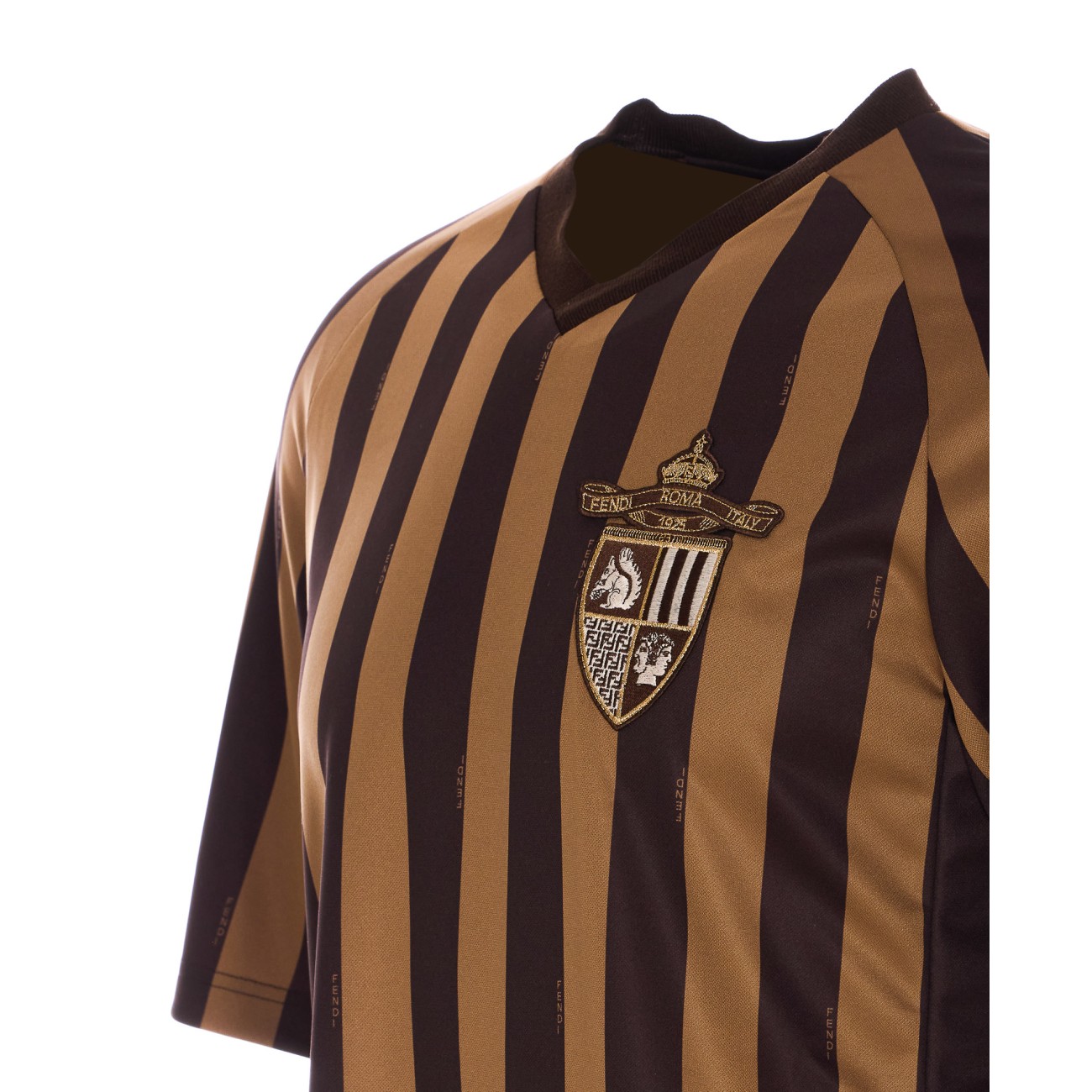 25SS FENDI CREST PEQUIN STRIPE Vネック ロゴワッペン Ｔシャツ 25SS FENDI CREST PEQUIN STRIPE Vネック ロゴワッペン Tシャツ